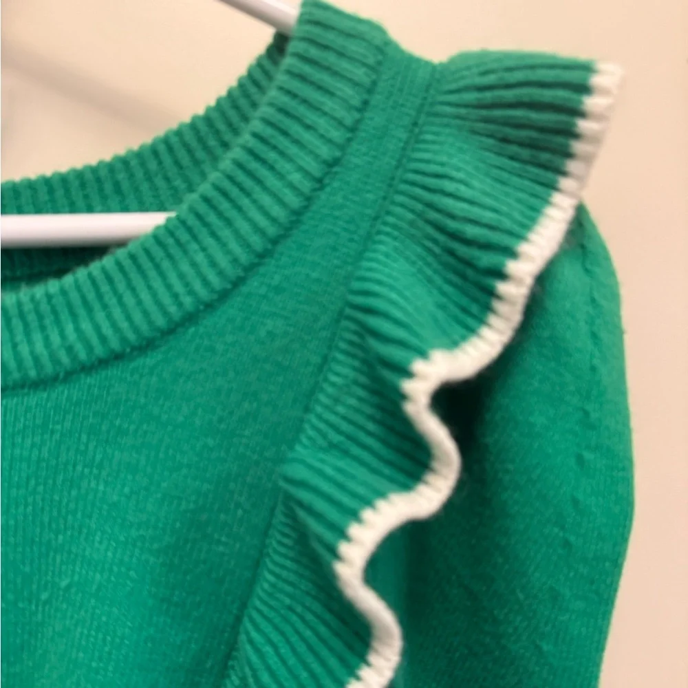 Preppy Kelly Green Ruffle Sweater - Picture 4 of 6